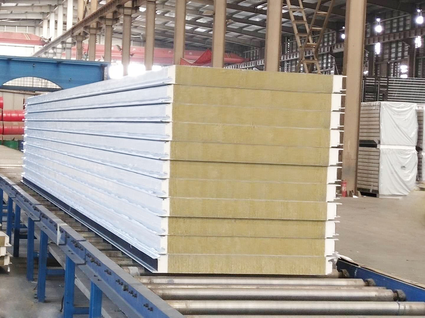 聚氨酯封邊巖棉復(fù)合板 聚氨酯封邊巖棉復(fù)合板