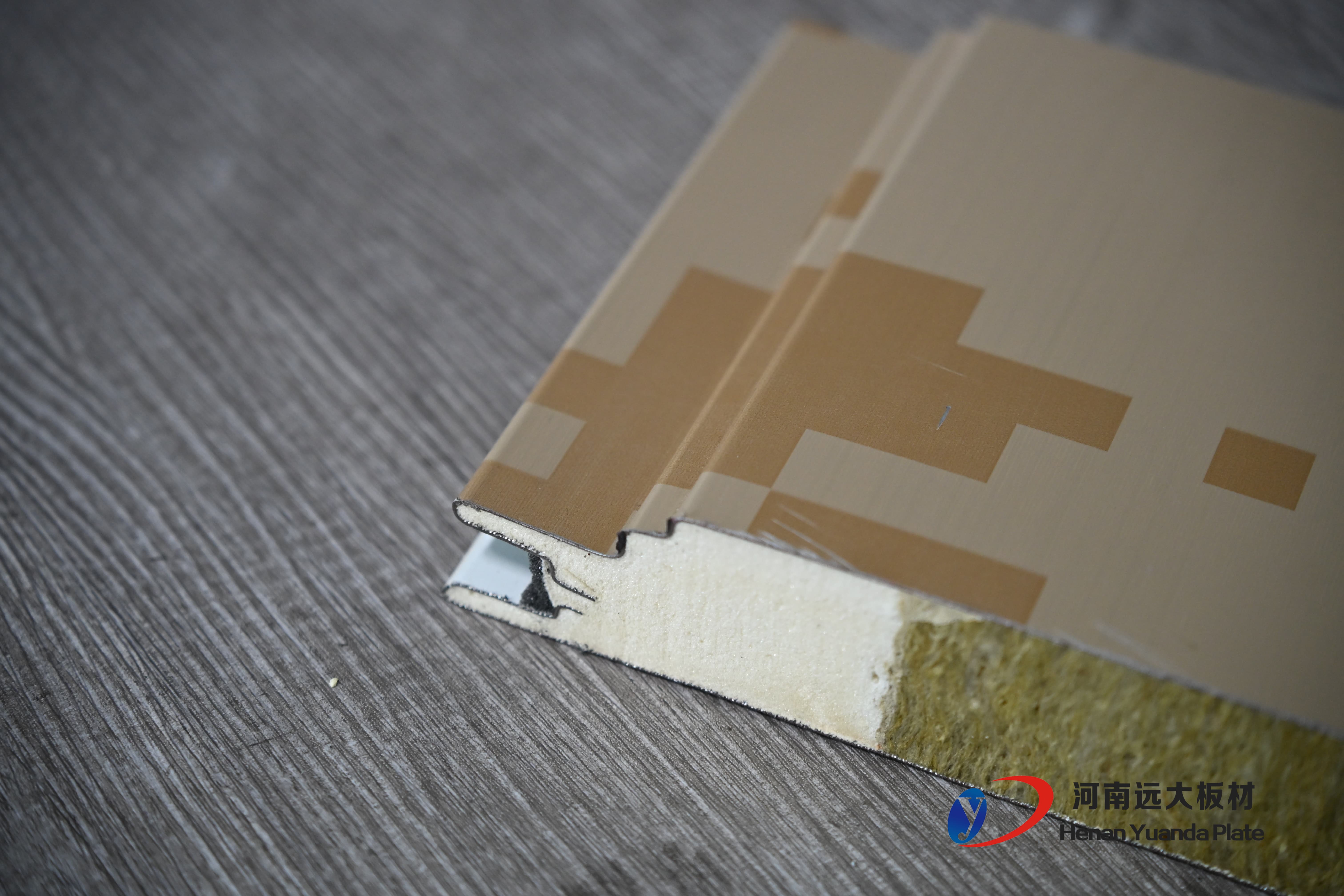 A級防火聚氨酯夾芯板 - 河南遠大板材廠家直供，保溫防火雙達標(圖2)